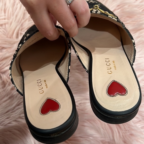 Used gucci princeton slides size 34 - Picture 2 of 5